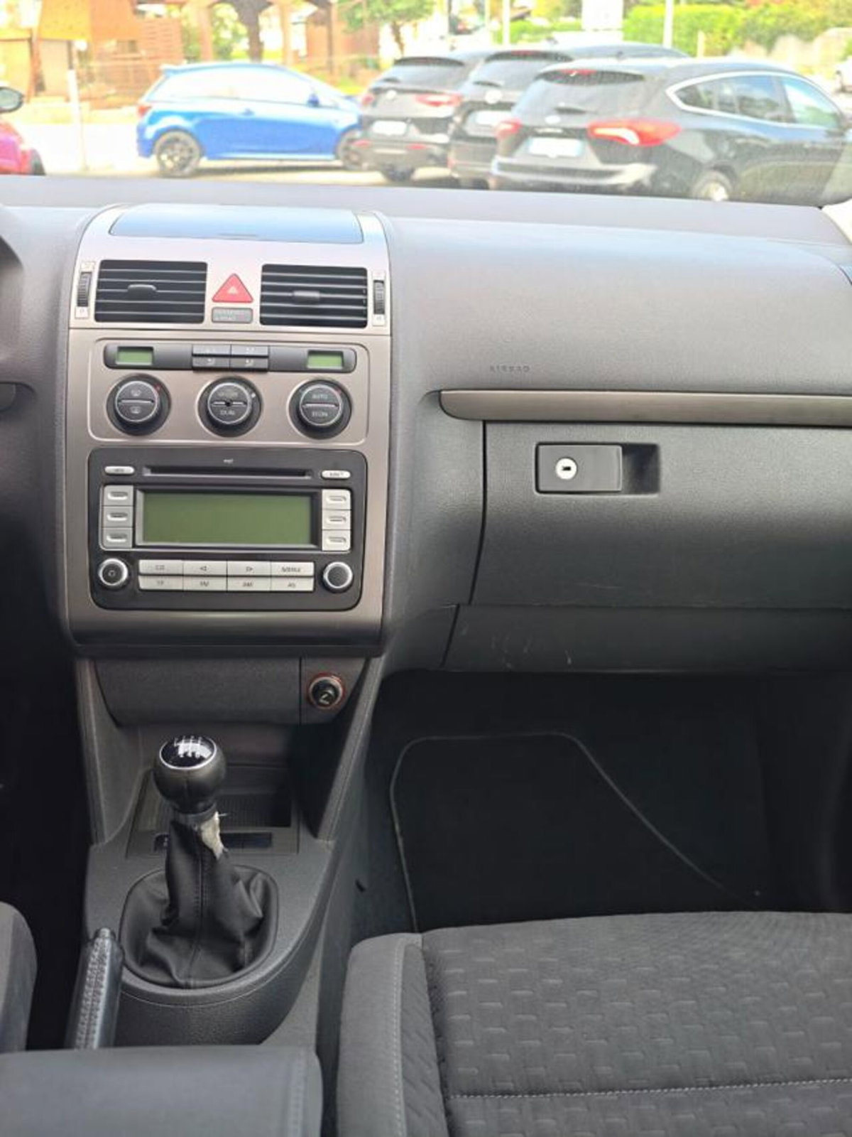 Volkswagen Touran TDI 105CV DPF Highline (14)