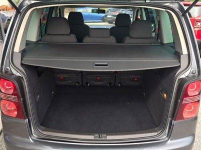 Volkswagen Touran TDI 105CV DPF Highline (15)