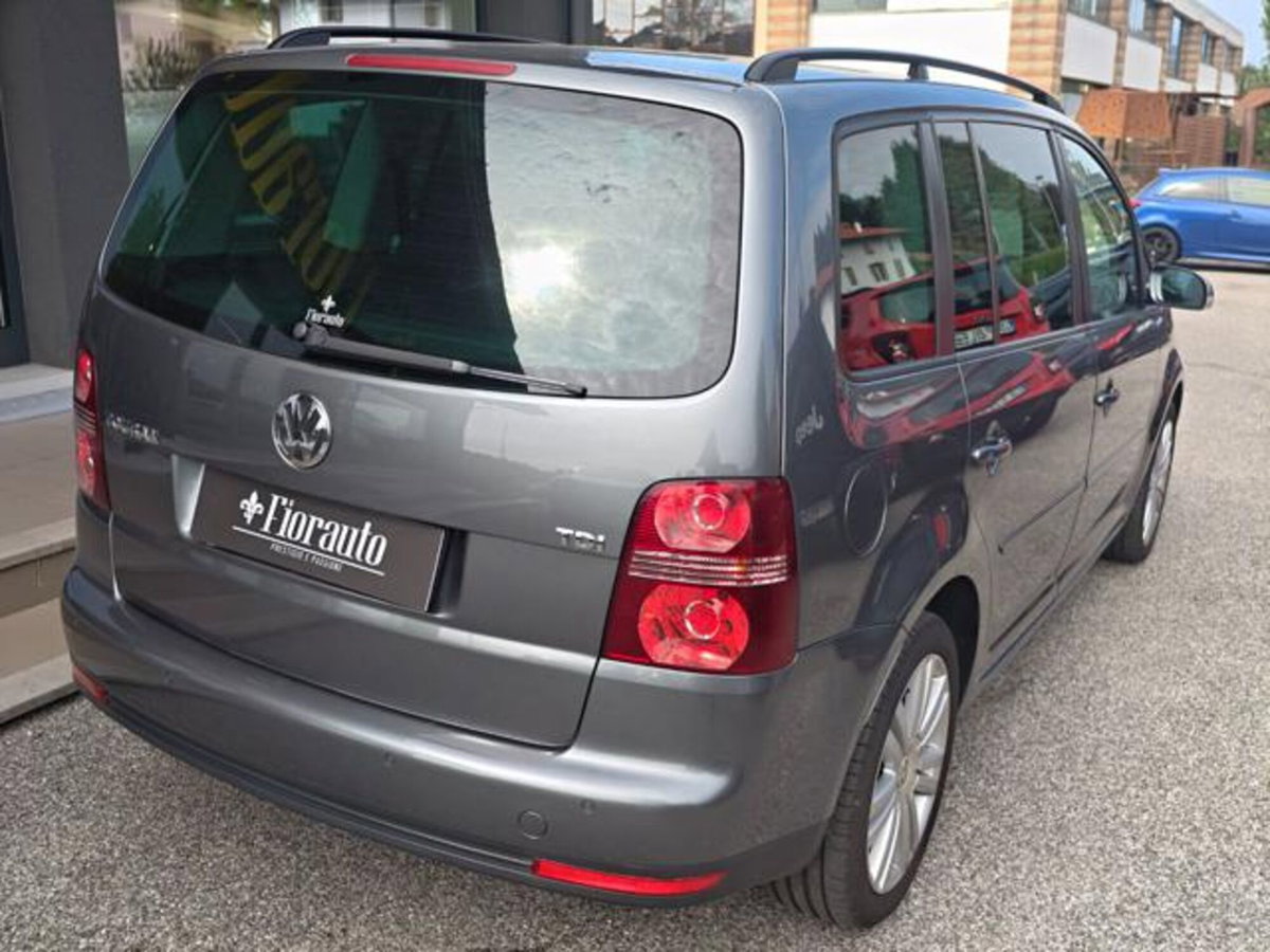 Volkswagen Touran TDI 105CV DPF Highline (5)