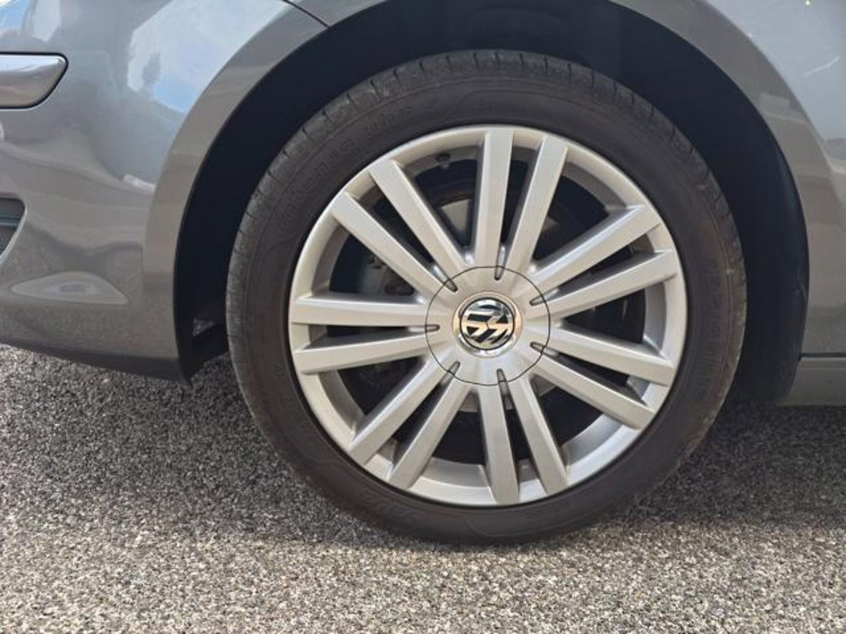 Volkswagen Touran TDI 105CV DPF Highline (9)