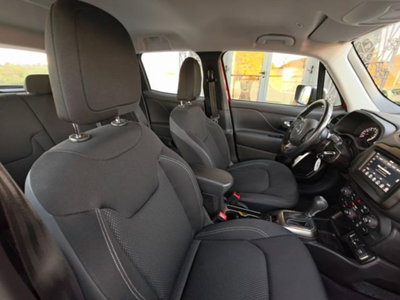 Jeep Renegade 1.3 T4 DDCT Limited (13)