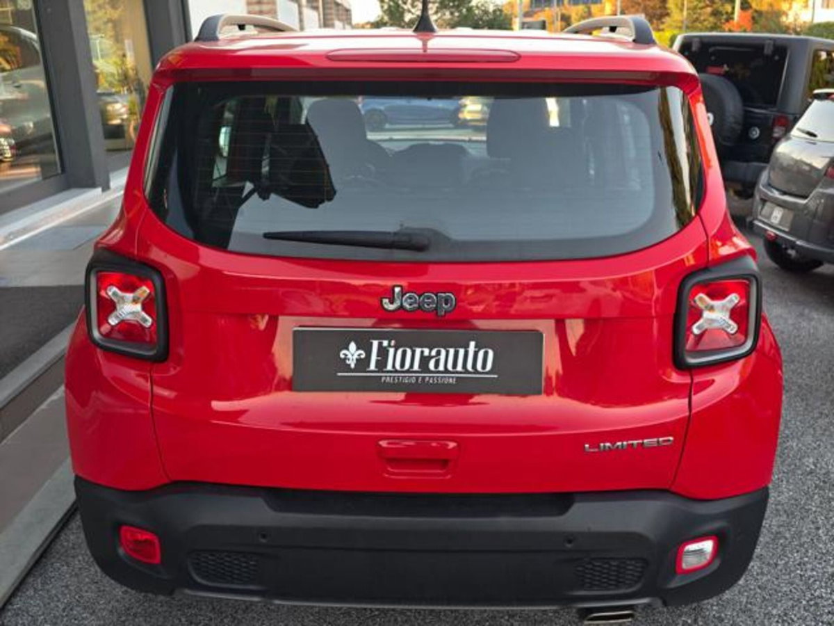 Jeep Renegade 1.3 T4 DDCT Limited (4)