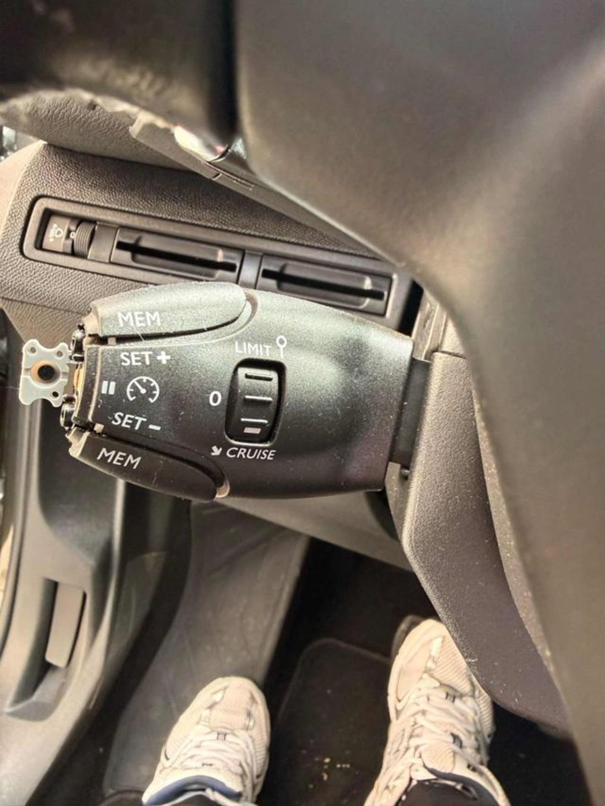 Fiat 500L Living 1.6 Multijet 120 CV Lounge (11)