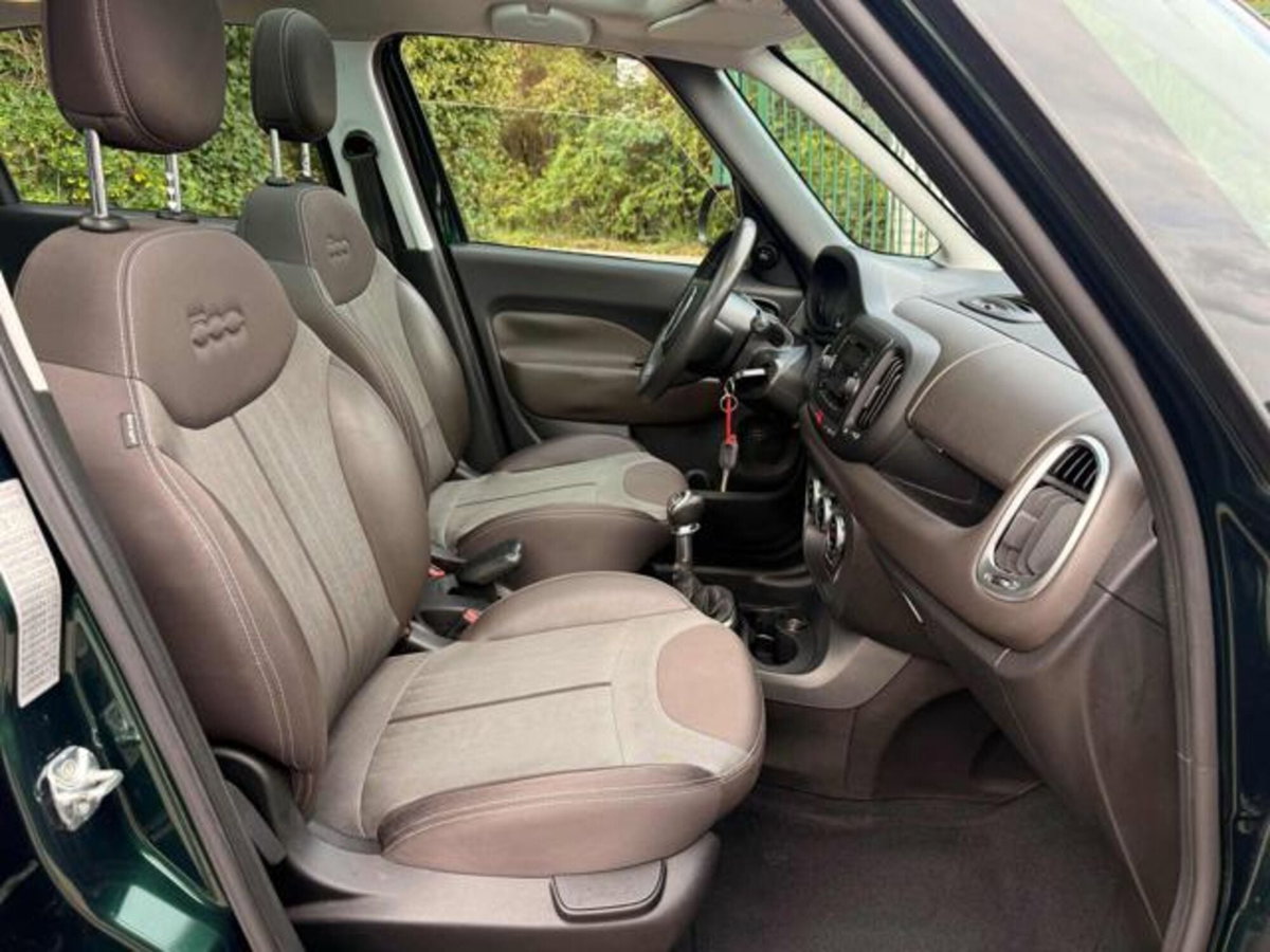 Fiat 500L Living 1.6 Multijet 120 CV Lounge (13)