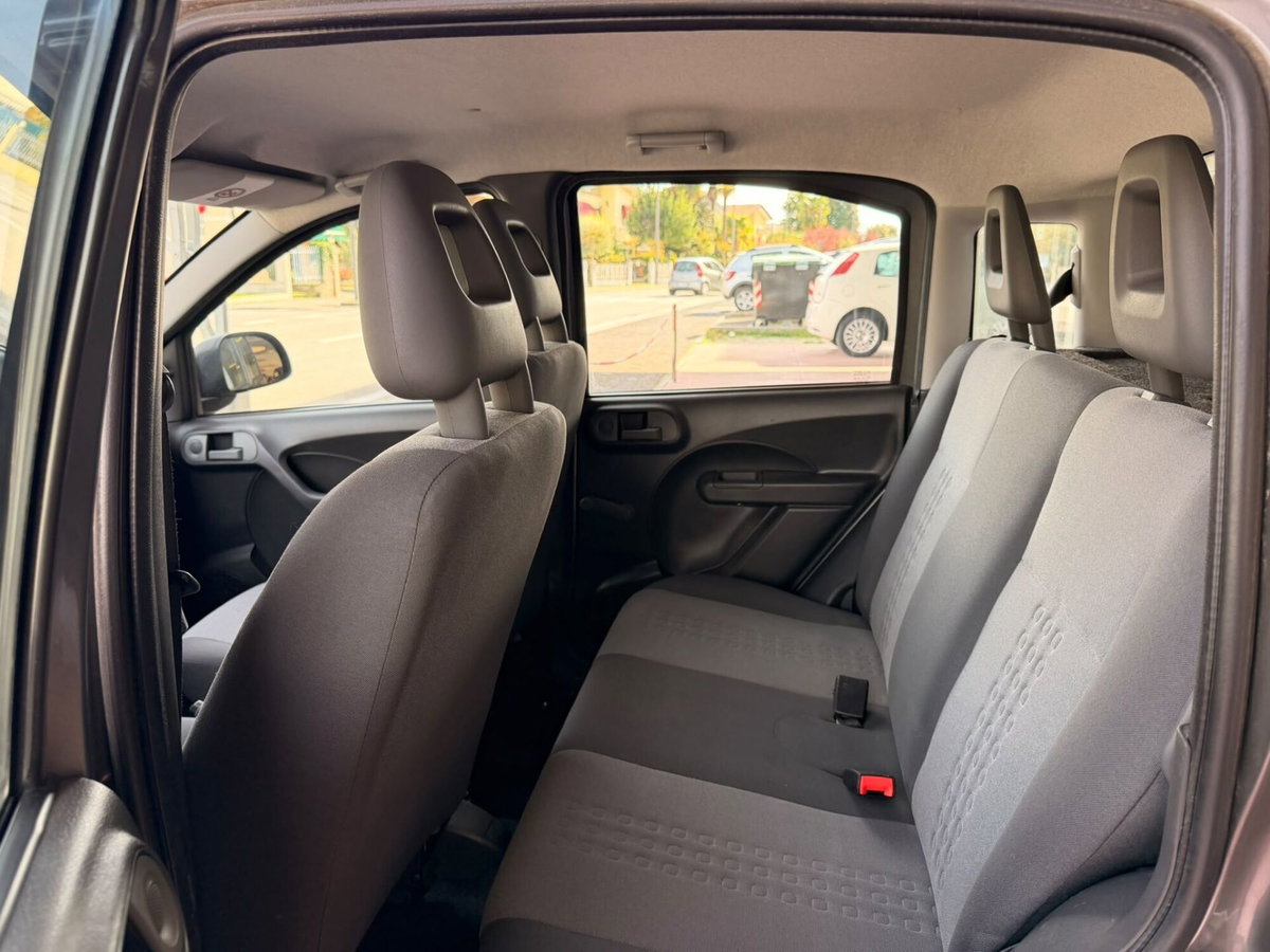 Fiat Panda 1.2 (12)