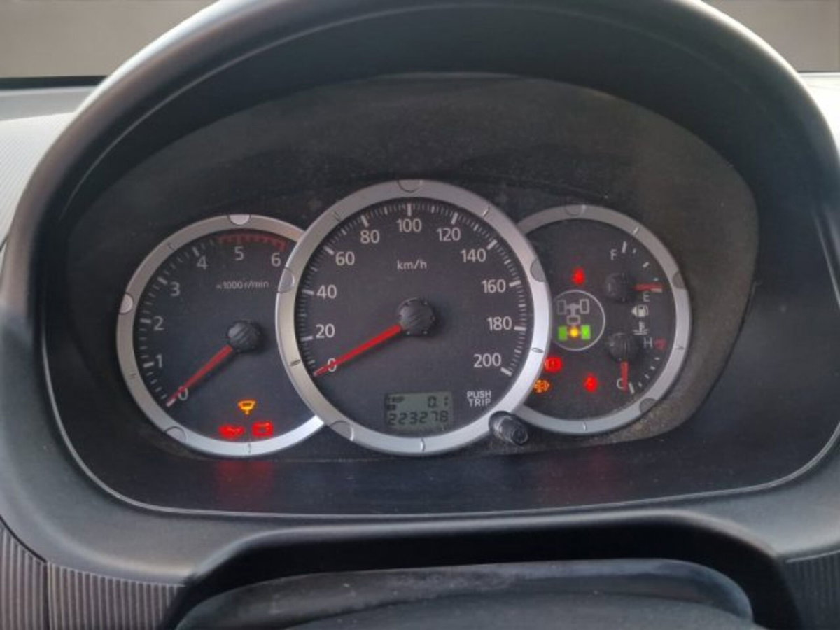 Mitsubishi L200 2.5 DI-D/136CV DC Invite DPF (11)