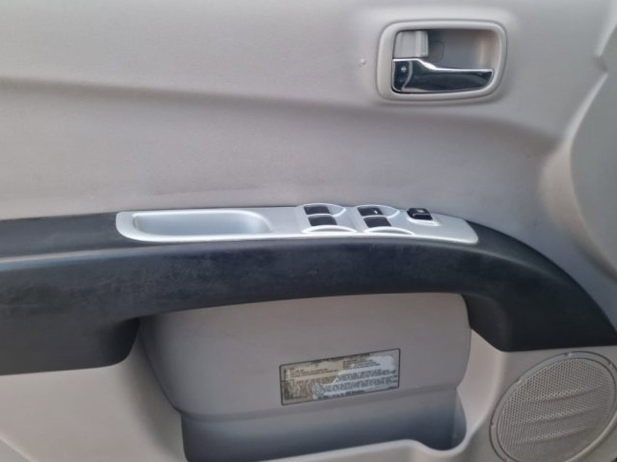 Mitsubishi L200 2.5 DI-D/136CV DC Invite DPF (12)