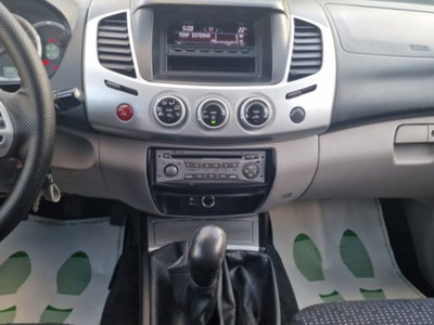 Mitsubishi L200 2.5 DI-D/136CV DC Invite DPF (15)