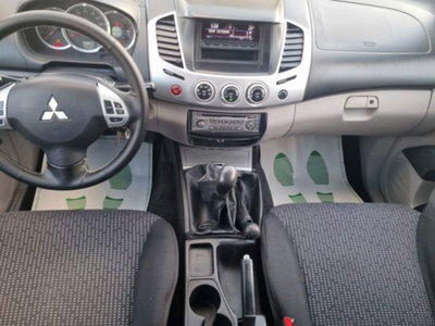 Mitsubishi L200 2.5 DI-D/136CV DC Invite DPF (16)