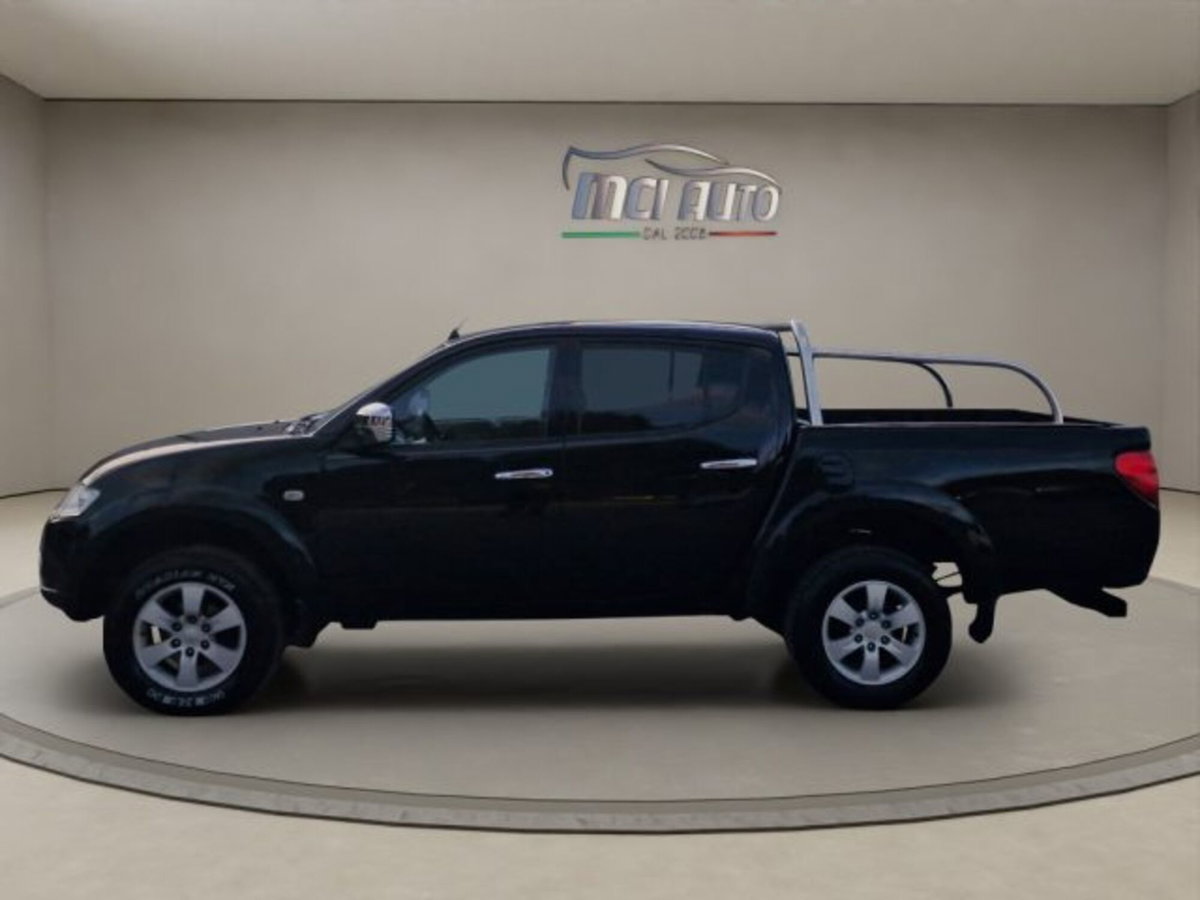 Mitsubishi L200 2.5 DI-D/136CV DC Invite DPF (2)