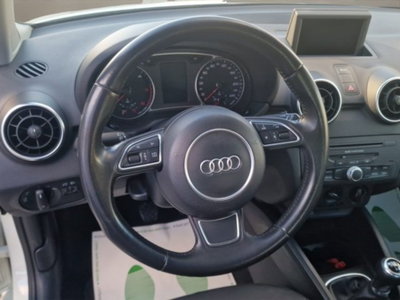 Audi A1 Sportback 1.6 TDI Attraction (10)