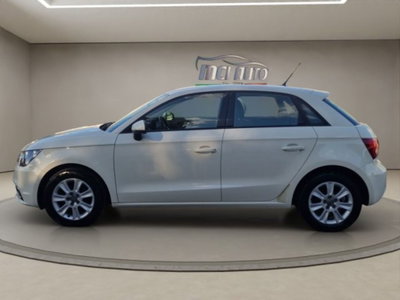 Audi A1 Sportback 1.6 TDI Attraction (2)