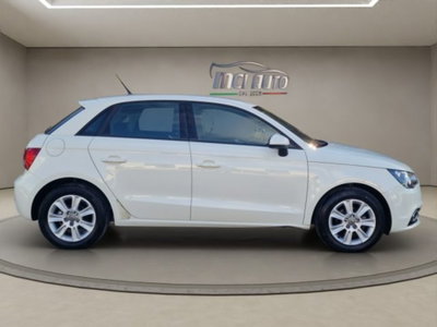 Audi A1 Sportback 1.6 TDI Attraction (6)