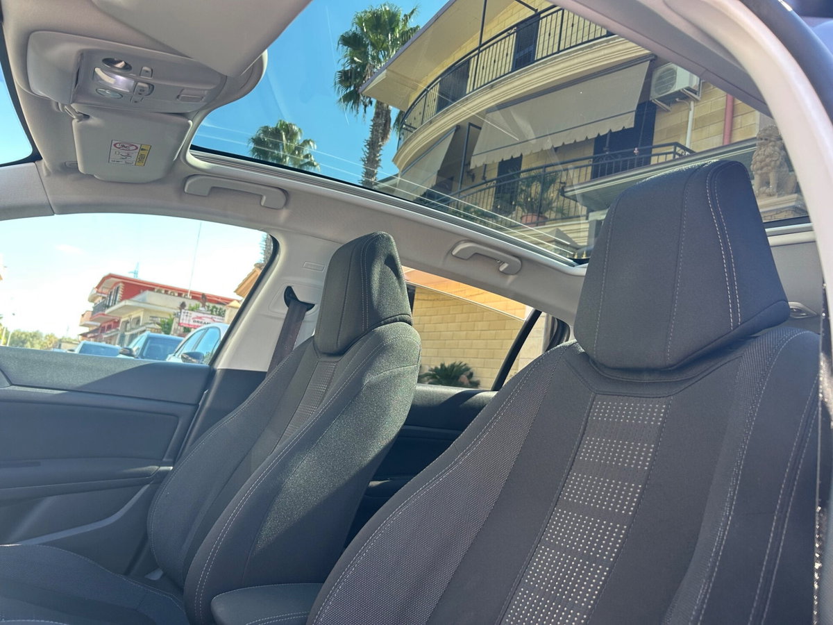 Peugeot 308 BlueHDi 120 S&S Allure (16)