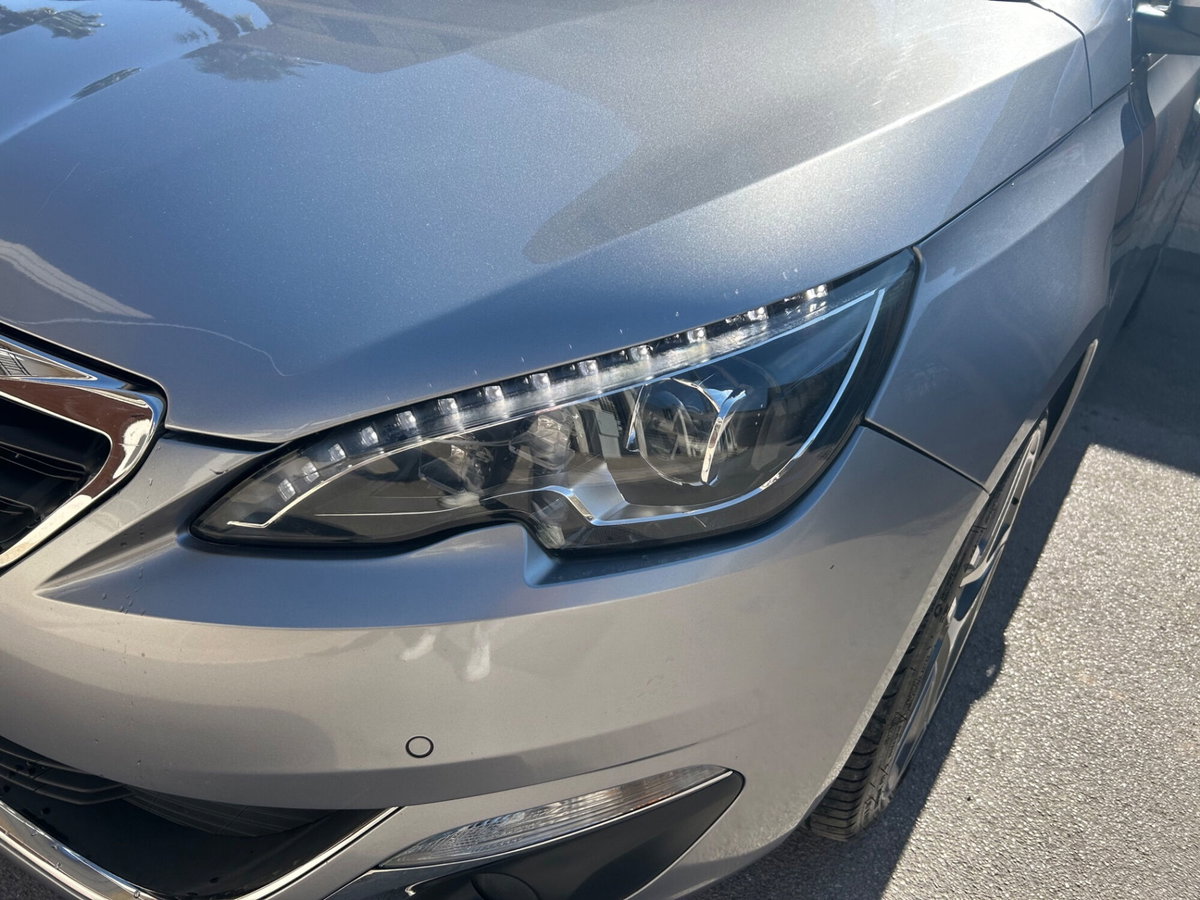 Peugeot 308 BlueHDi 120 S&S Allure (5)