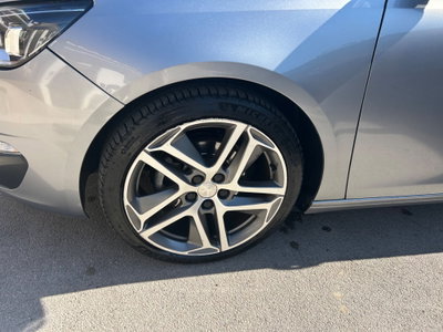Peugeot 308 BlueHDi 120 S&S Allure (6)