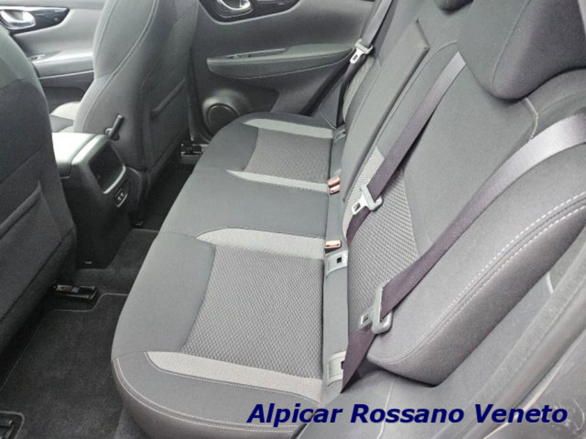Nissan Qashqai 1.5 dCi 115 CV DCT Tekna (9)