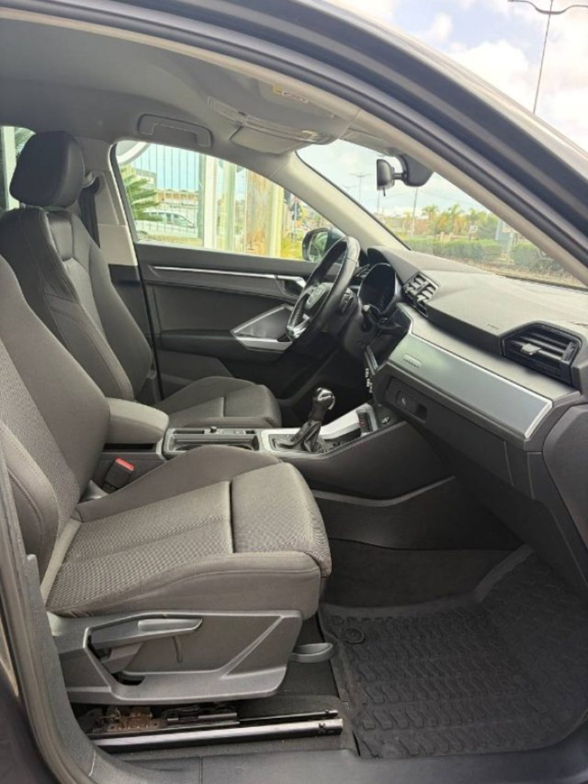 Audi Q3 Sportback 35 TDI quattro S tronic S line edition (16)