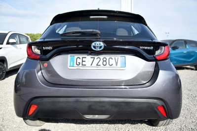 Toyota Yaris 1.5 Hybrid 5 porte Lounge (11)
