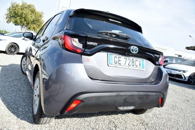 Toyota Yaris 1.5 Hybrid 5 porte Lounge (12)