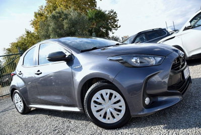 Toyota Yaris 1.5 Hybrid 5 porte Lounge (3)