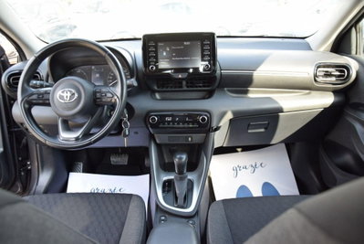 Toyota Yaris 1.5 Hybrid 5 porte Lounge (8)