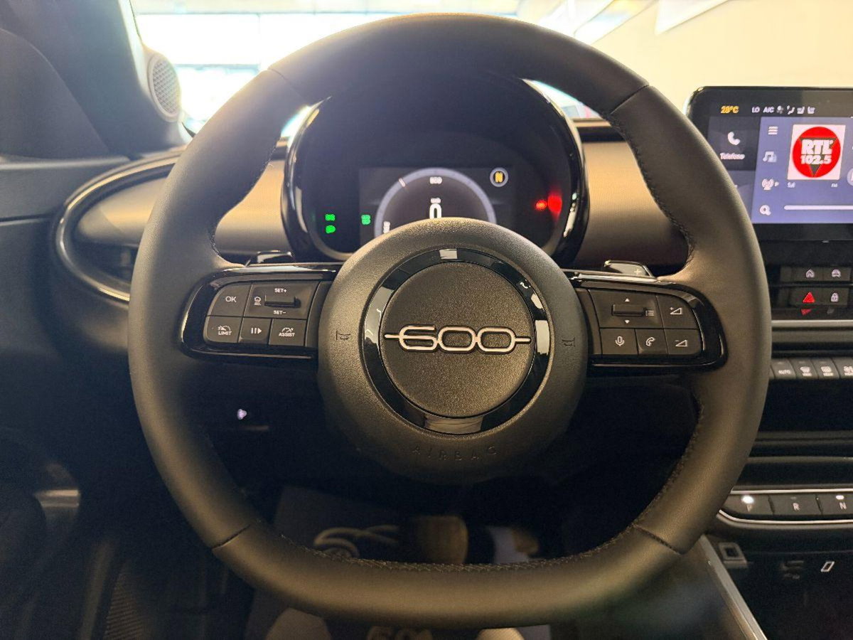 Fiat 600 1.2 hybrid Sport 145cv auto (19)