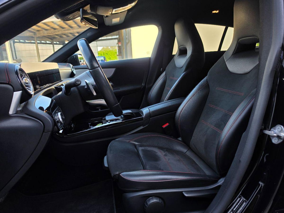 Mercedes-Benz CLA Shooting Brake 200 d Shooting Brake Premium (5)