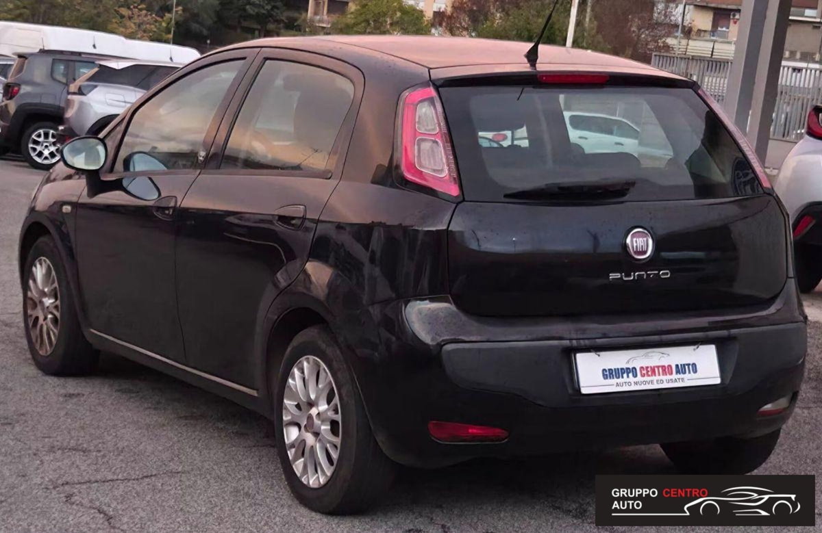 Fiat Punto 1.3 MJT II 75 CV 5 porte Lounge (2)