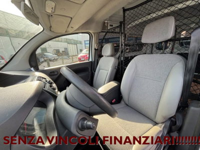 Renault Kangoo Blue dCi 95CV Express Maxi Combi Ice Plus (10)