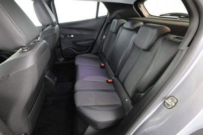 Peugeot 2008 BlueHDi 130 S&S EAT8 Allure Pack (3)