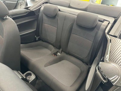 Volkswagen Maggiolino Cabrio 1.2 TSI Design BlueMotion Technology (11)