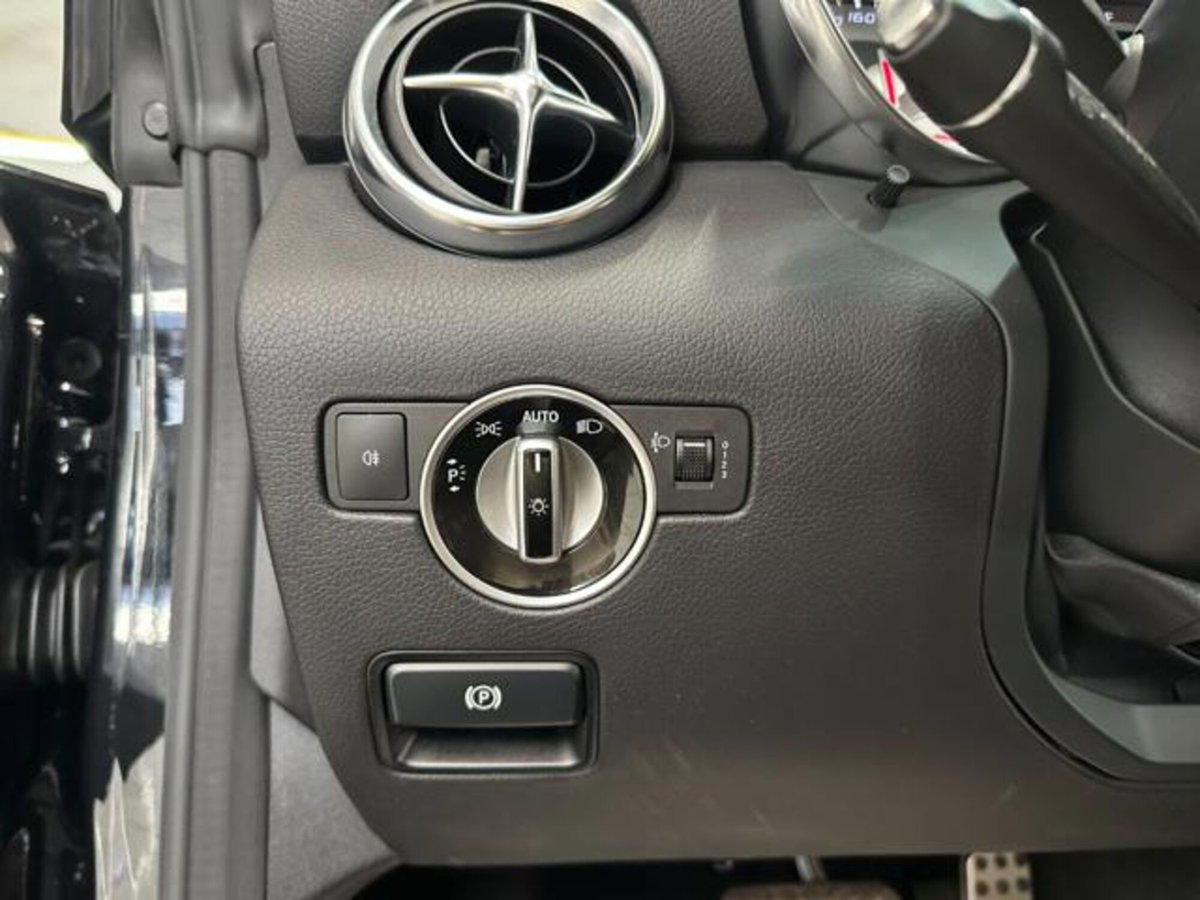 Mercedes-Benz SLK 200 BlueEFFICIENCY Sport (20)