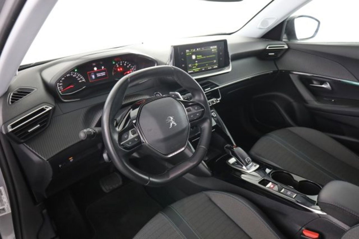 Peugeot 2008 BlueHDi 130 S&S EAT8 Allure Pack