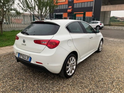 Alfa Romeo Giulietta 1.4 Turbo Distinctive 120cv (5)