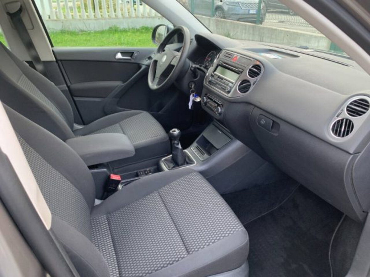 Volkswagen Tiguan 2.0 TDI DPF Trend & Fun BlueMotion Tech. (9)