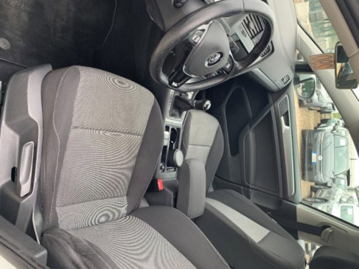 Volkswagen Golf 1.2 TSI 85 CV 5p. Trendline BlueMotion Technology (14)