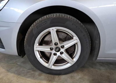 Audi A4 Avant 35 TDI/163 CV S tronic Business Advanced (11)