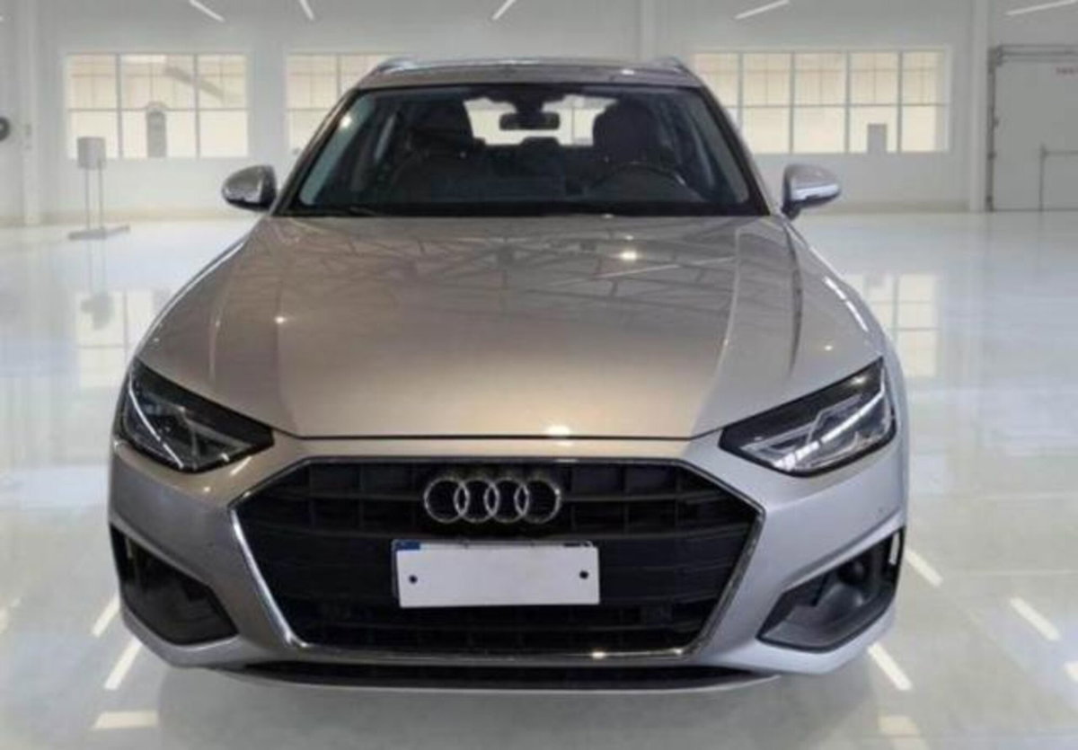 Audi A4 Avant 35 TDI/163 CV S tronic Business Advanced (5)