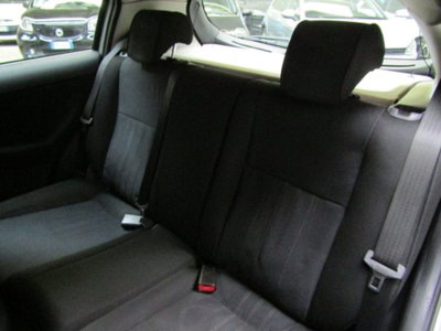 Alfa Romeo 147 1.9 JTD (120) 5 porte Progression (12)