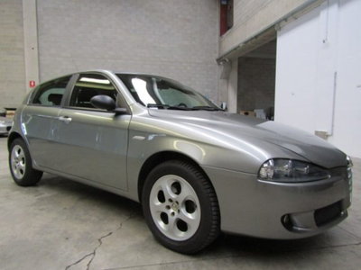 Alfa Romeo 147 1.9 JTD (120) 5 porte Progression (3)