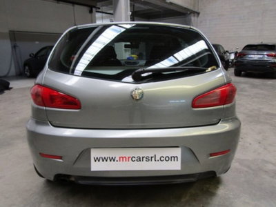 Alfa Romeo 147 1.9 JTD (120) 5 porte Progression (6)