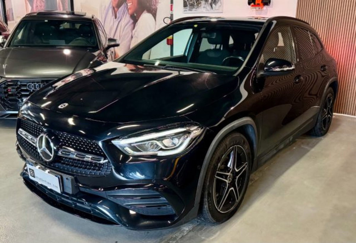 Mercedes-Benz GLA SUV 200 d Automatic Premium