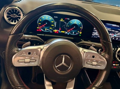 Mercedes-Benz GLA SUV 200 d Automatic Premium (14)