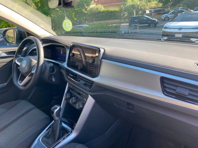 Volkswagen T-Roc 2.0 tdi Life 115cv (13)