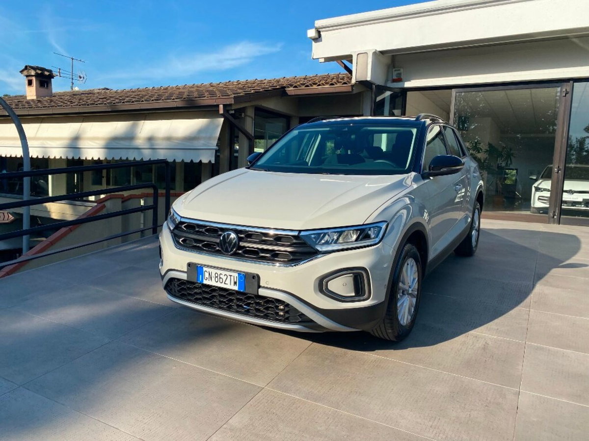 Volkswagen T-Roc 2.0 tdi Life 115cv (2)