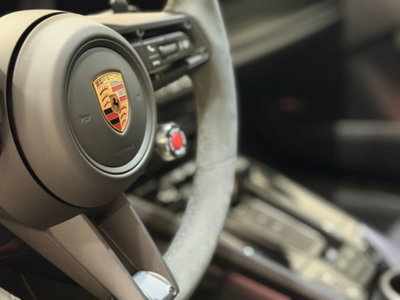 Porsche 911 Cabrio Targa 3.6 4 GTS auto (20)