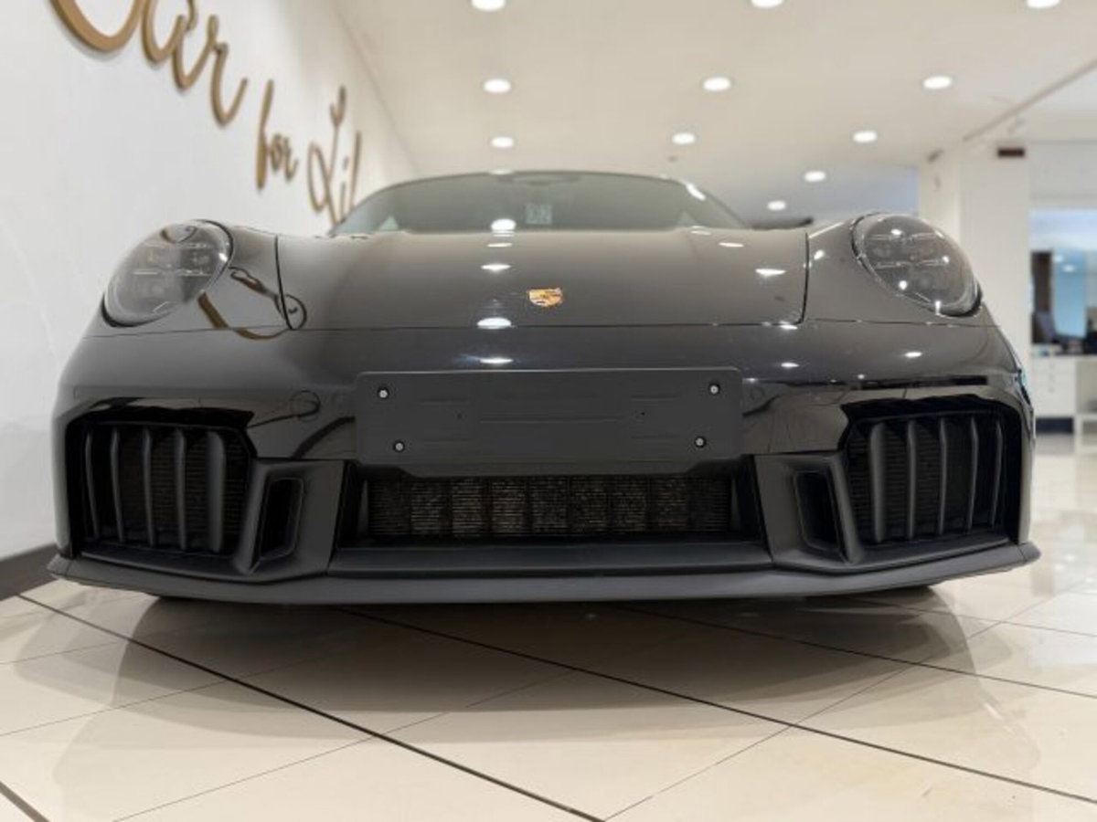 Porsche 911 Cabrio Targa 3.6 4 GTS auto (8)