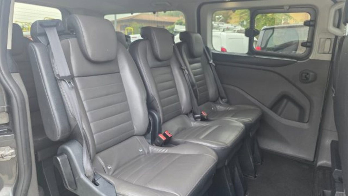 Ford Tourneo Custom 320 2.0 TDCi 170CV aut. PL Titanium (11)