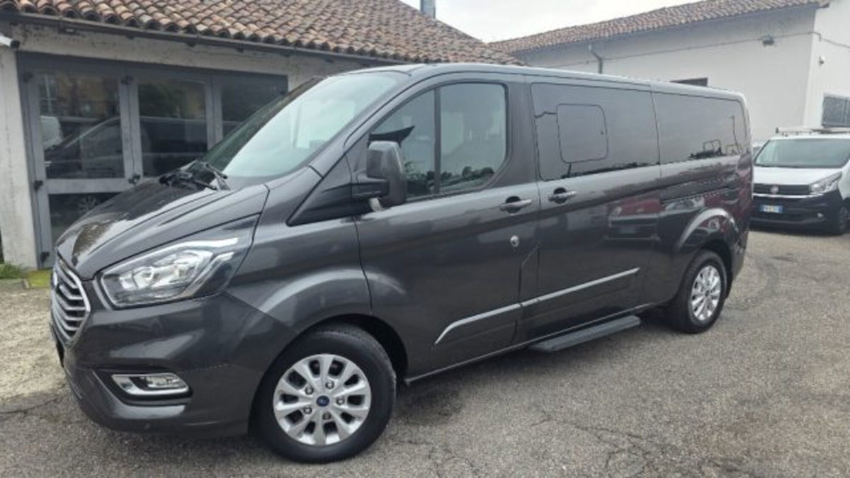 Ford Tourneo Custom 320 2.0 TDCi 170CV aut. PL Titanium (3)
